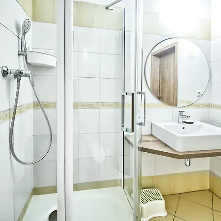 U Jeraba - Komplex A Konukevi Horni Vestonice