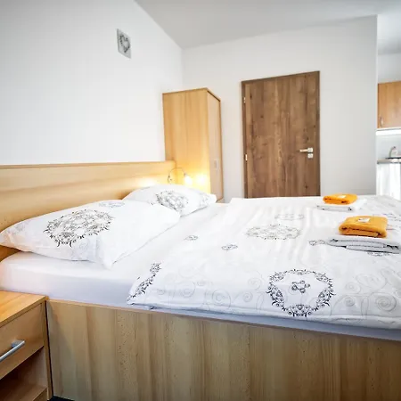 U Jeraba - Komplex A 2*